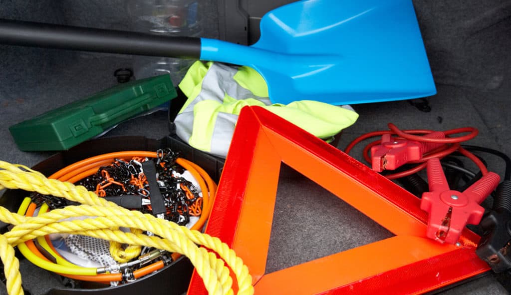 What Do You Put In A Car Emergency Kit